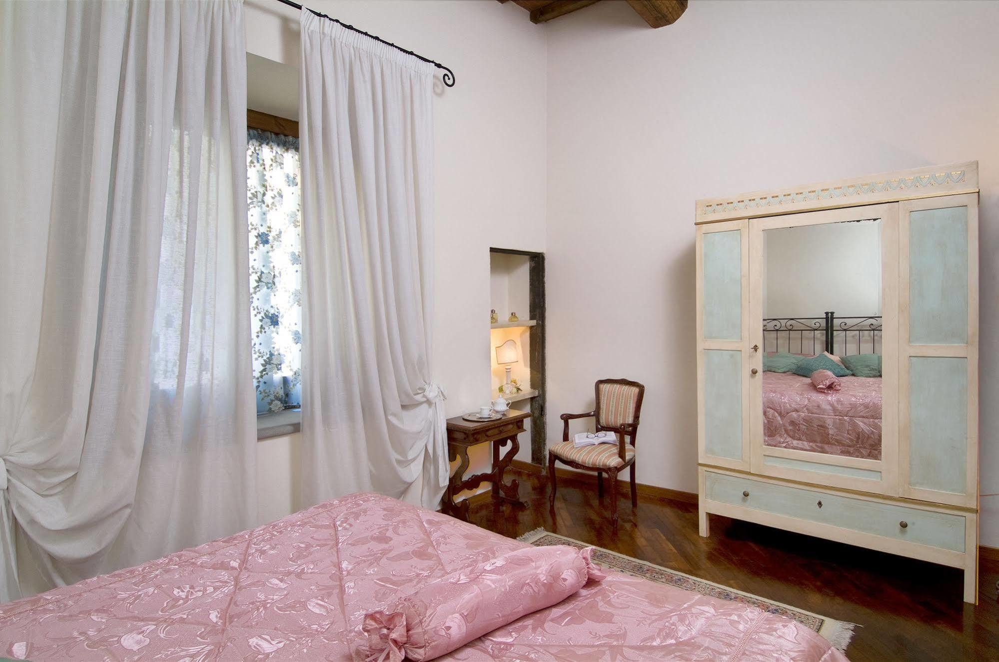 Accademia Residence Prato  Bagian luar foto