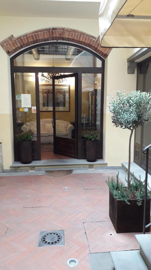 Accademia Residence Prato  Bagian luar foto
